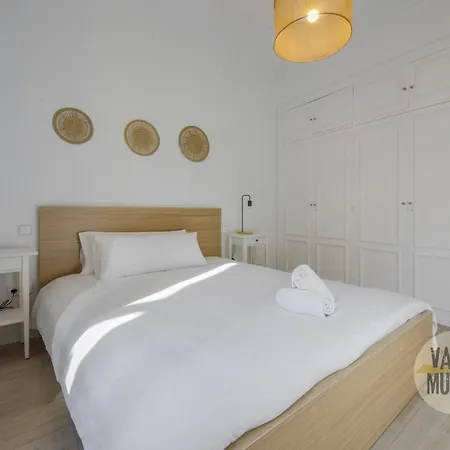 Elegant Apt Para 4Pax En Las Letras-Cortes Madrid Exterior foto