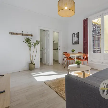Elegant Apt Para 4Pax En Las Letras-Cortes Madrid Exterior foto
